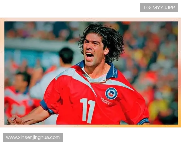 足球明星主题台历展现绿茵场上的传奇瞬间与辉煌成就