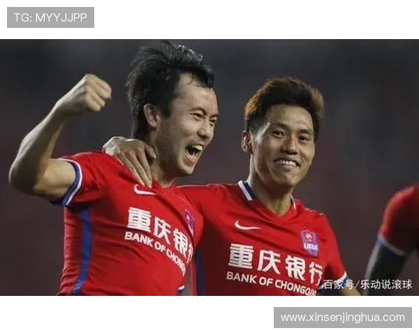 重庆足球队在城市联赛中的团队协作表现分析与点评